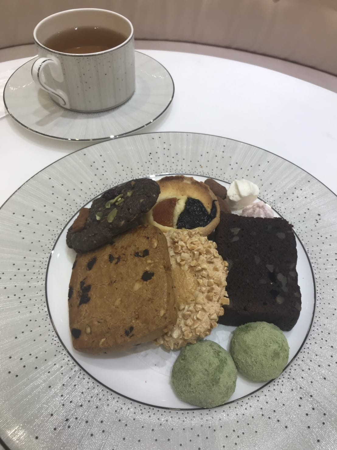 [囍] 精挑細選喜餅試吃推薦(下)－天鵝脖子街、iCookie、Miss V Bakery、F2法式甜點(持續更新中)