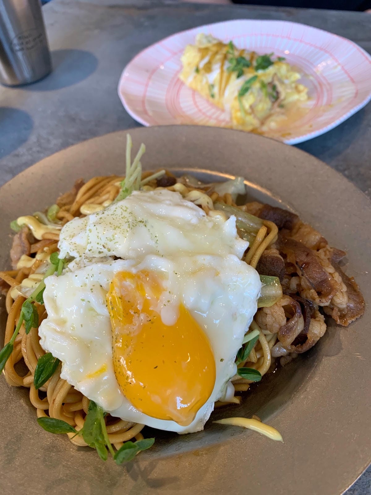 [吃] 鉄燒餃子－酥脆煎餃厚蛋捲 日式炒麵 新竹東區輕食早午餐晚餐