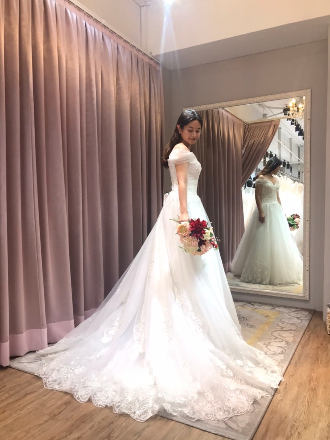 109.4.11六伊頓_莎法亞.梅試婚纱_200413_0309