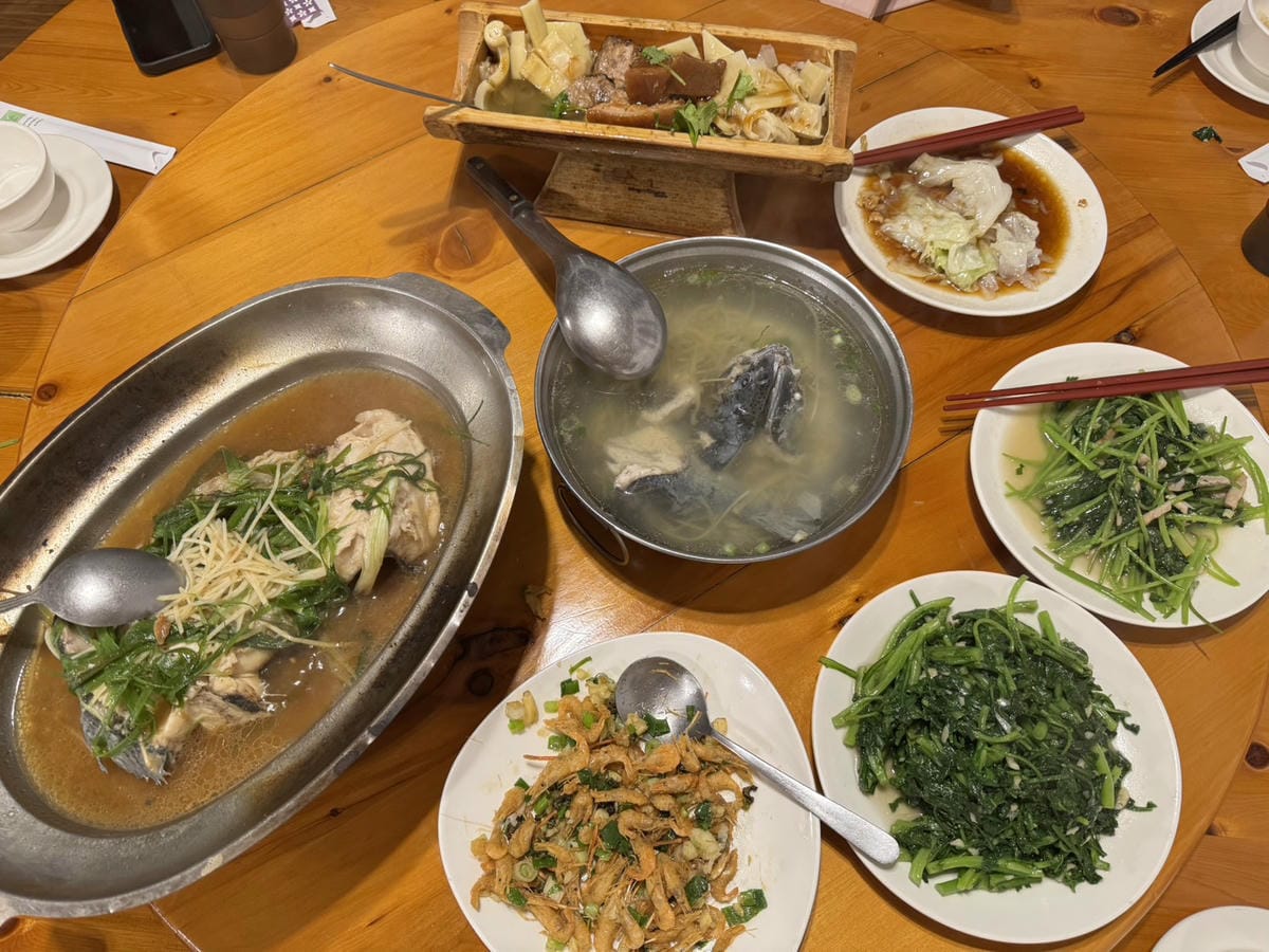 [旅] 溪頭住宿推薦 親子家庭房 – 金台灣山莊民宿 原木景觀套房 一泊二食